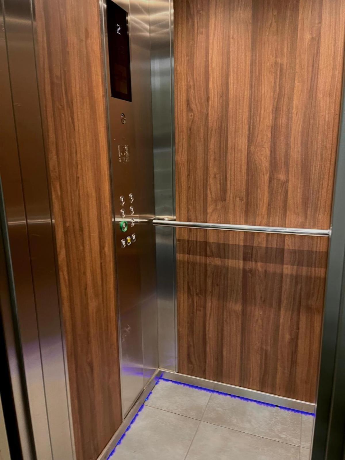 Special 1 Bed Room Condo Warszawa Center Екстериор снимка
