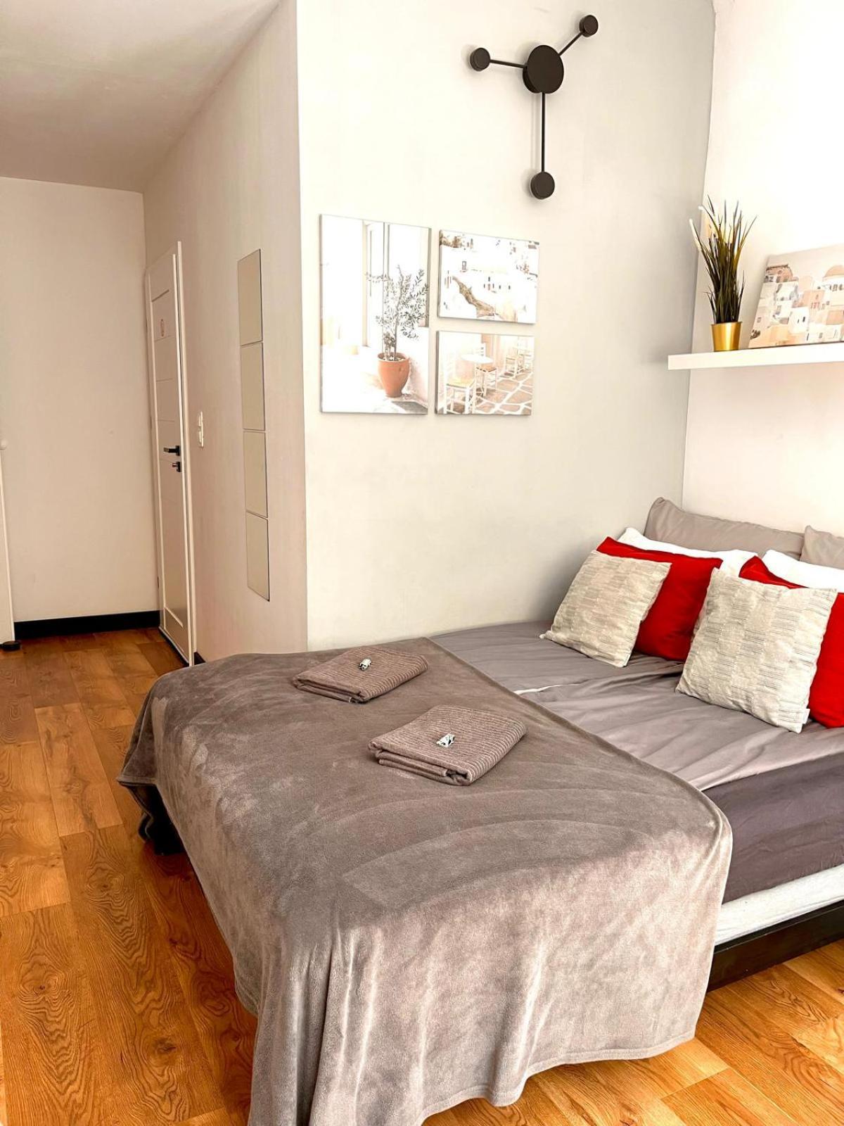 Special 1 Bed Room Condo Warszawa Center Екстериор снимка